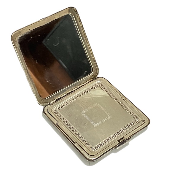 Vintage AVB Sterling Compact - Monogram “P” - Picture 2 of 8